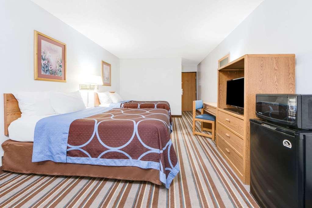 Super 8 By Wyndham Burlington Hotel Bilik gambar