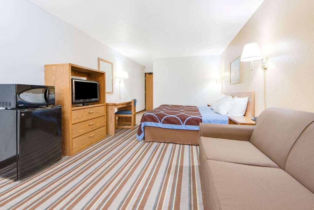 Super 8 By Wyndham Burlington Hotel Bilik gambar
