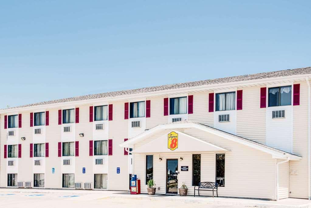 Super 8 By Wyndham Burlington Hotel Luaran gambar