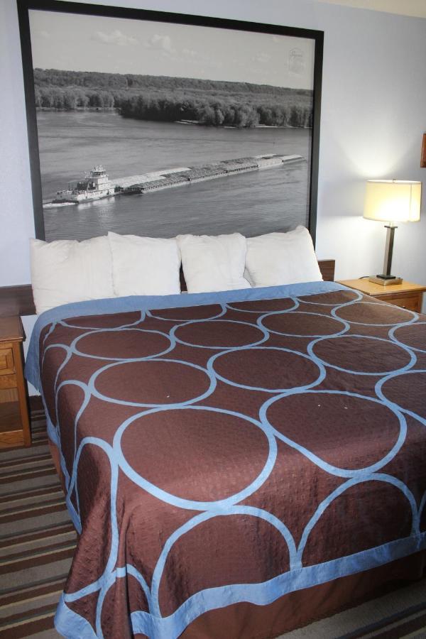 Super 8 By Wyndham Burlington Hotel Luaran gambar
