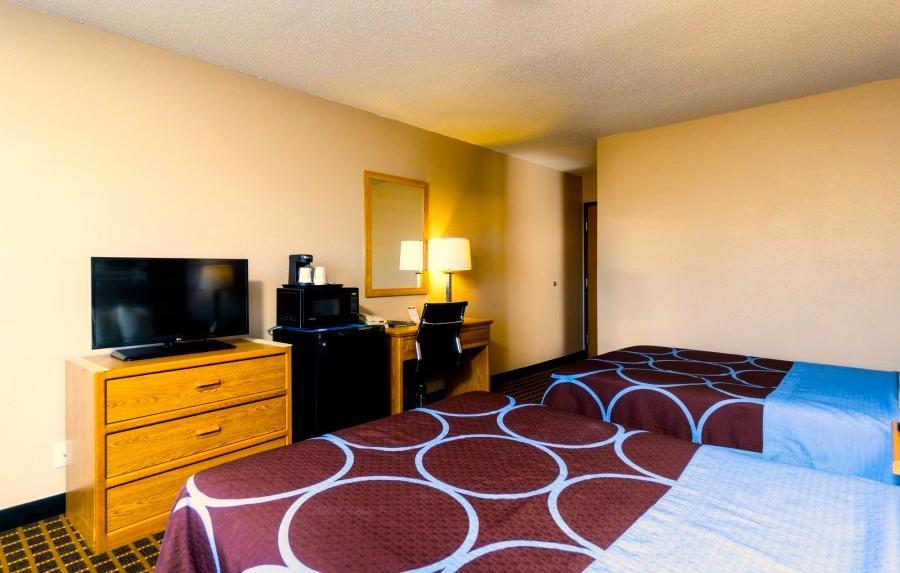 Super 8 By Wyndham Burlington Hotel Luaran gambar