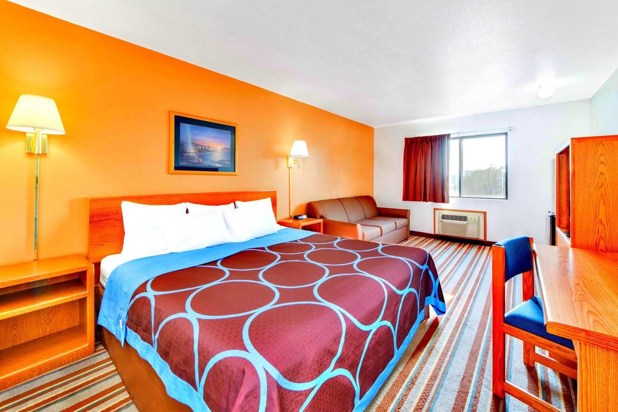 Super 8 By Wyndham Burlington Hotel Luaran gambar